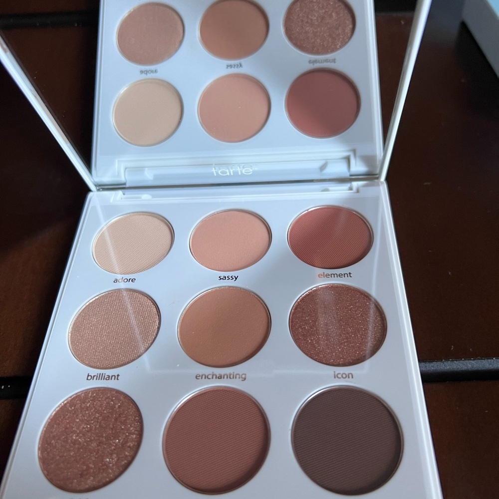 🎨TARTE AMAZONIAN CLAY EYESHADOW PALETTE